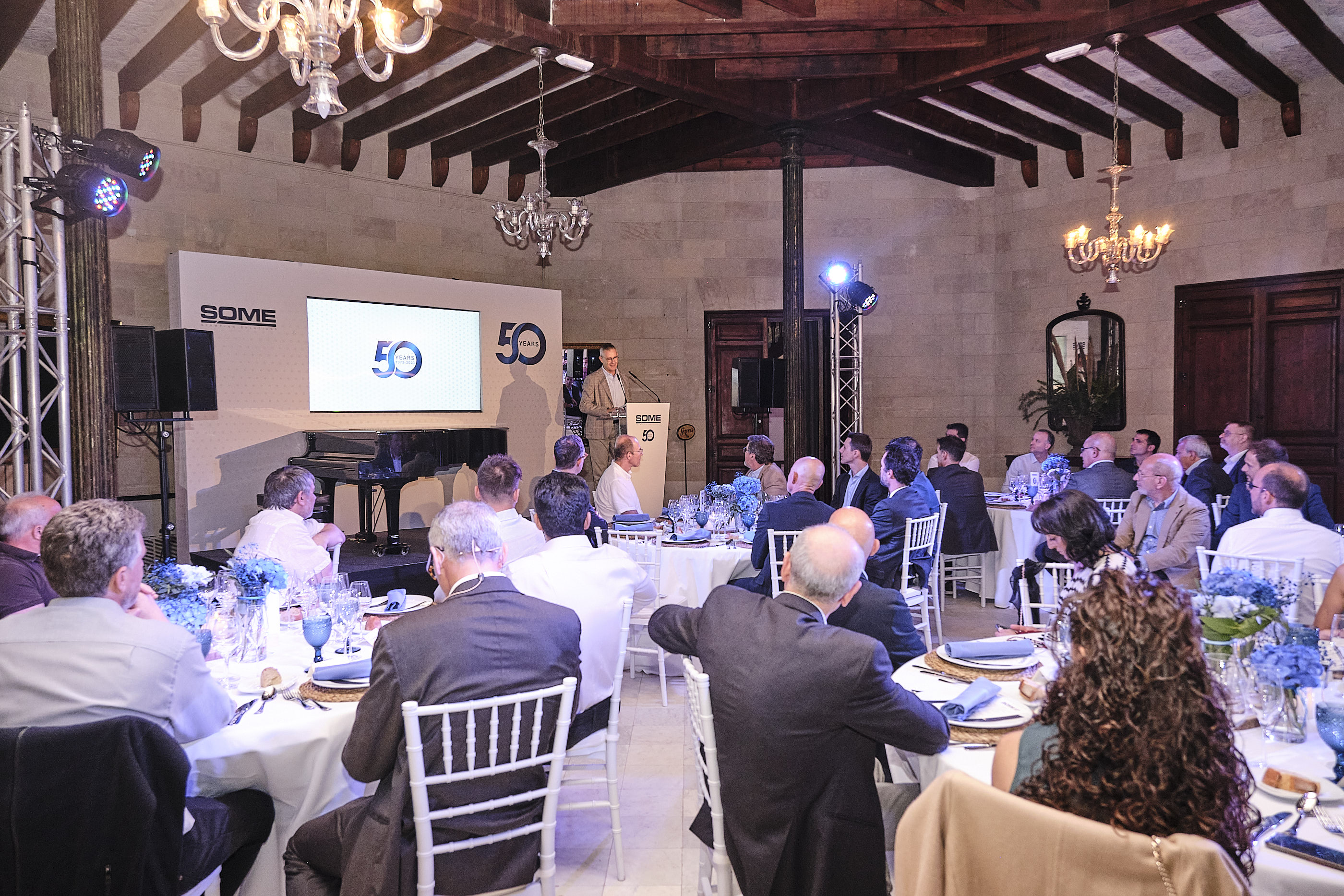 Roger Torrent, ministre des Entreprises et du Travail du gouvernement catalan, assiste au dîner institutionnel du 50e anniversaire de SOME.