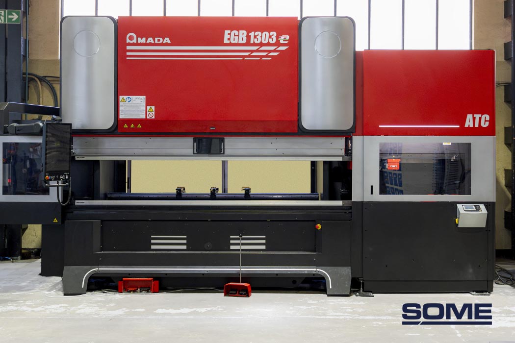 Nueva plegadora AMADA EGB1303 con ATC: más flexibilidad y agilidad para la división Industrial de SOME